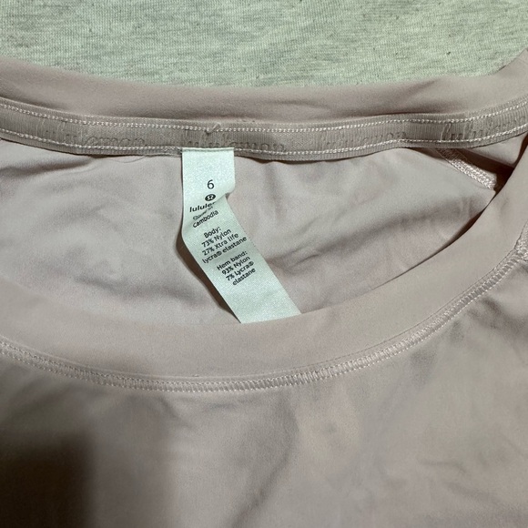 Lululemon T-Shirt - Picture 2 of 3